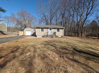 138 Old Worcester Rd, Charlton, MA 01507