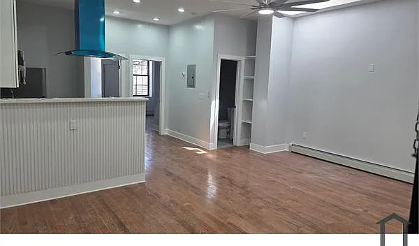 8309 101st Ave #1R — Photo 1