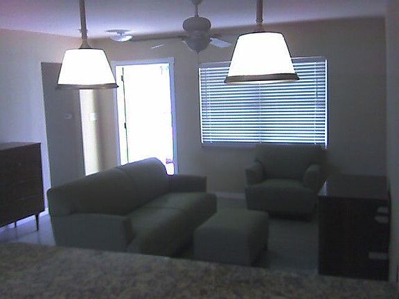 4th image of 1103 Oakwood Dr