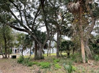 617 Dolphin Rd, Edisto Island, SC 29438