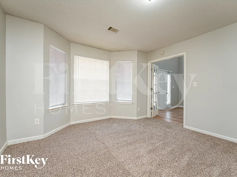5929 Duren Meadows Dr — Photo 6