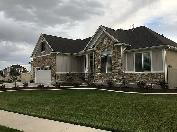 2nd image of 3109 N Eagle Way
