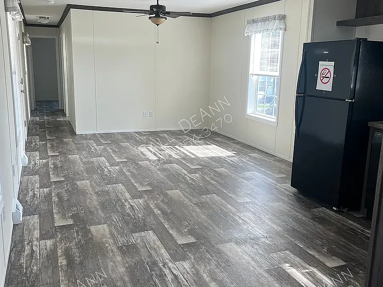 17 Greenwood Dr — Photo 9