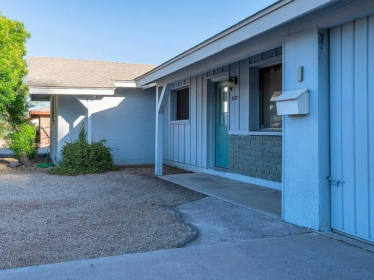 1028 E Wesleyan Dr — Photo 4