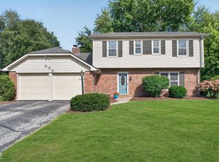 560 S Harbour Dr, Noblesville, IN 46062