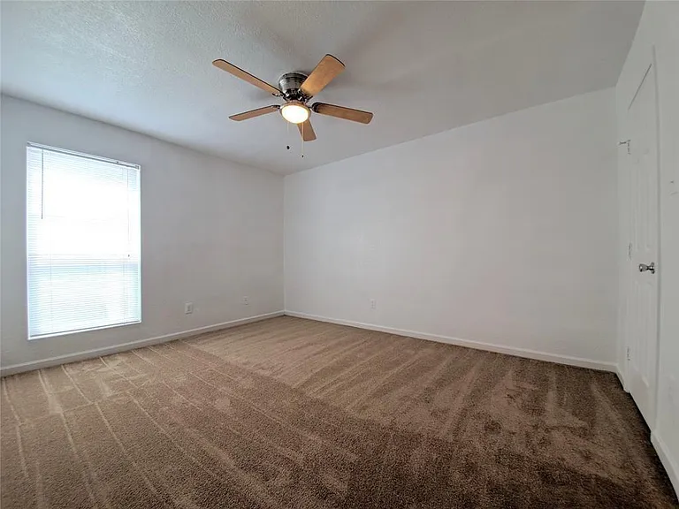8100 Creekbend Dr #184 — Photo 13
