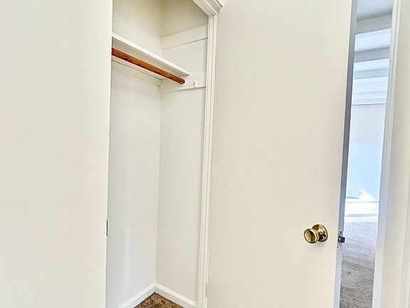5th image of 49 E 40th Ave Unit 6