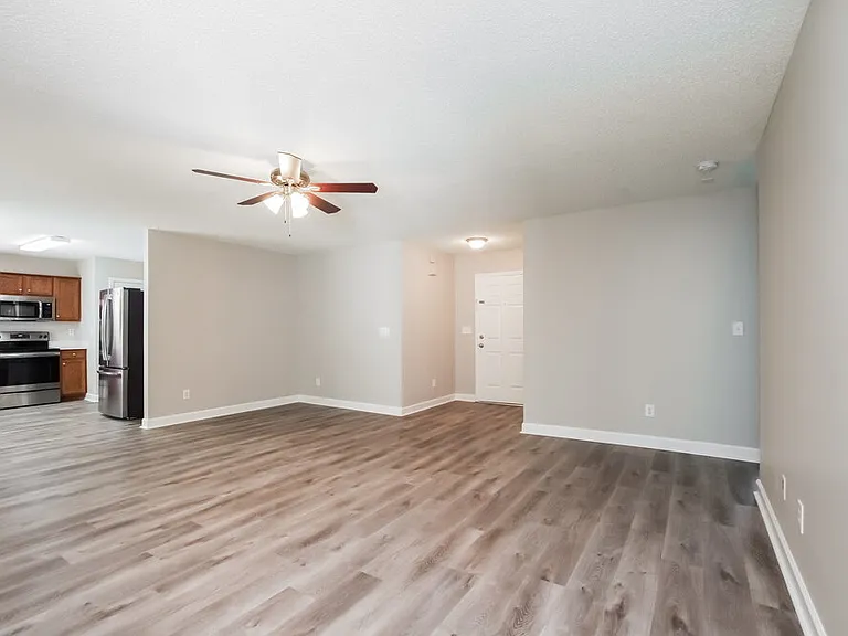 11109 Nolet Ct — Photo 5