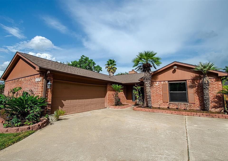 1st image of 11610 Breezy Knoll Dr