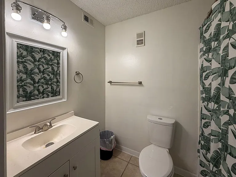 3921 SW 34th St #301 — Photo 20