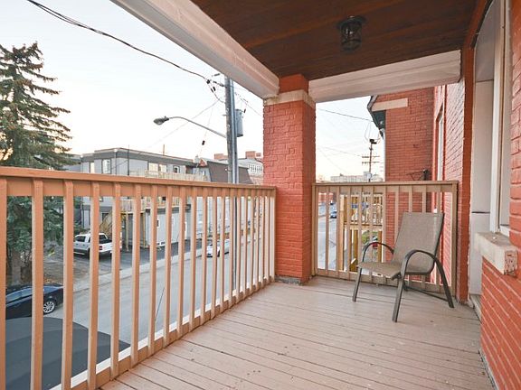 2nd image of 393 Nelson St