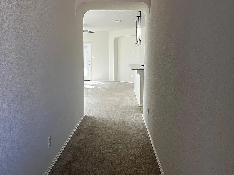 405 Kaden Prince Dr — Photo 4