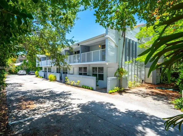 3025 Mary St APT 1, Miami, FL 33133