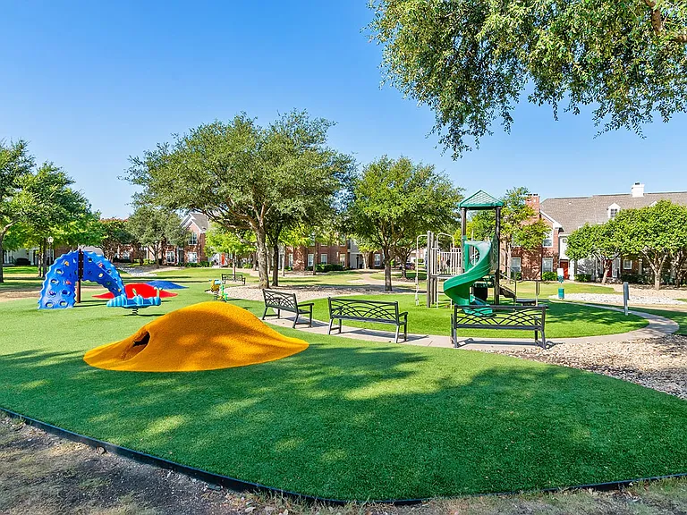 Cortland West Plano — Photo 35
