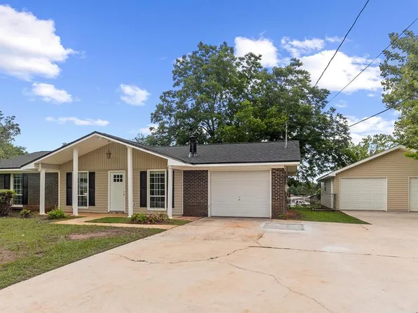107 Woodcliff Rd, Dothan, AL 36303