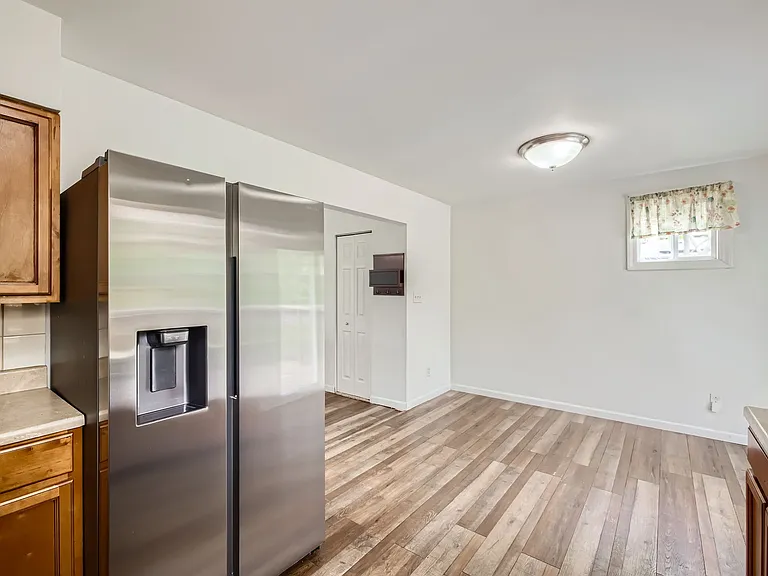 605 Raemar Dr — Photo 10