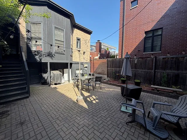 2118 N Seminary Ave #4 — Photo 10