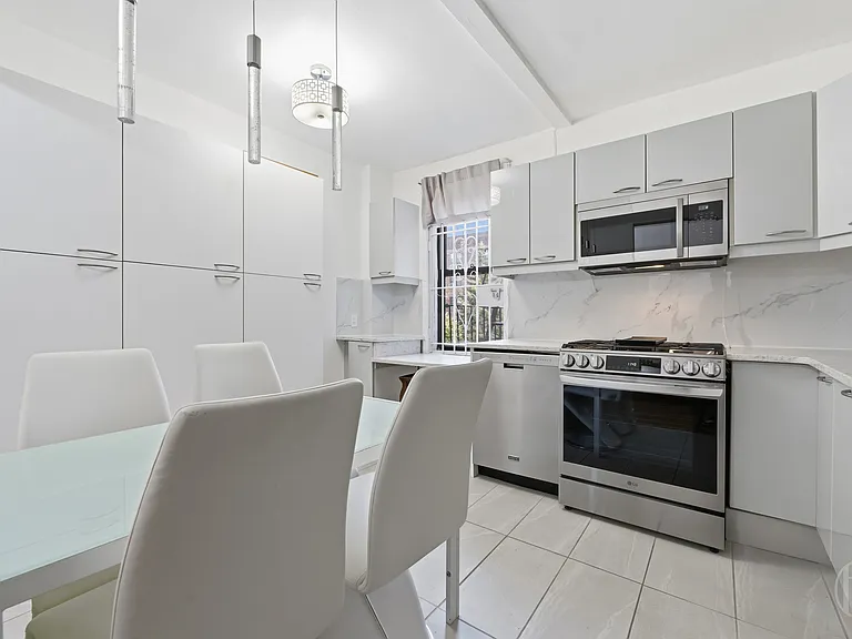 66-15 Wetherole St #D9 — Photo 10