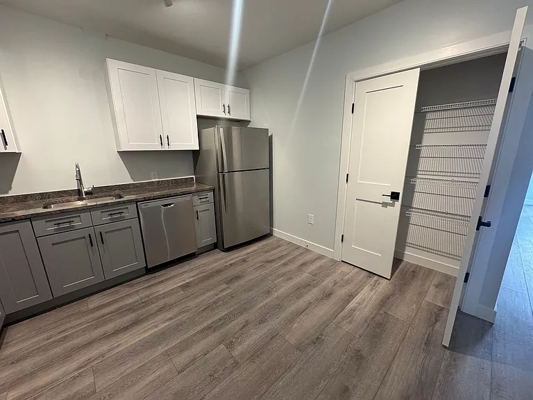 310 BARNSTABLE ROAD RESIDENCES LLC — Photo 15