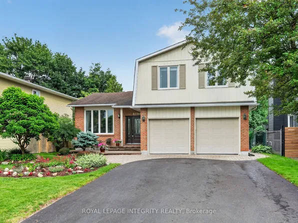 6100 Vineyard Dr, Ottawa, ON K1C 2K2