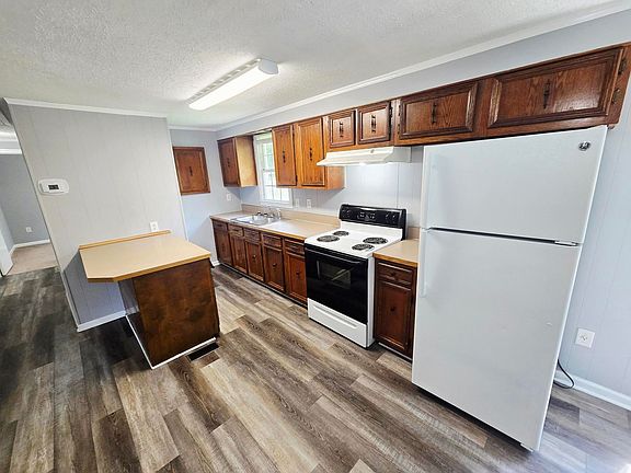 5th image of 615 Elmira St