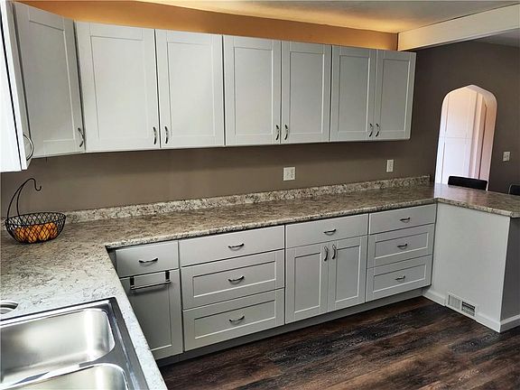 4th image of 1019 Villa Sites Ave