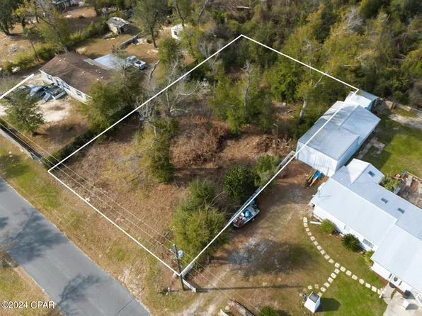 6005 Pitti Ln, Youngstown, FL 32466