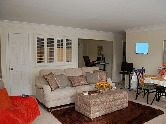 5th image of 3004 Rivermont Ave APT 211