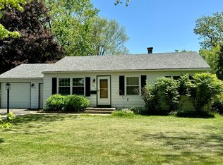 329 Knollwood Dr, Dekalb, IL 60115