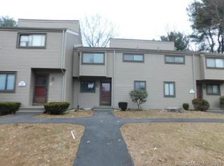 22 Greenbriar Dr APT C, Farmington, CT 06032