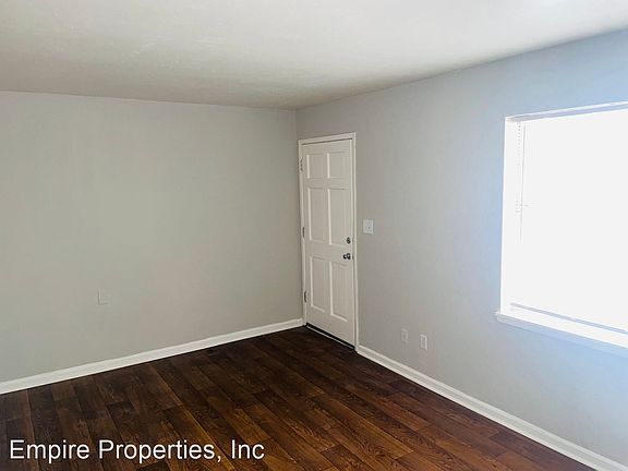 2nd image of 814 Arkansas St APT 1