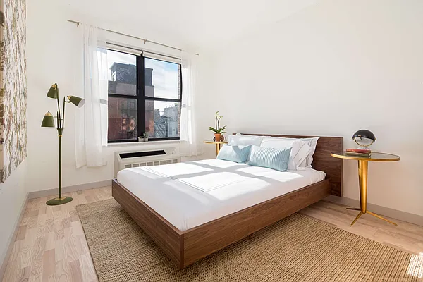 Rented by Domain Companies | media 9