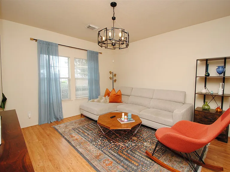 6363 Provident Green Dr — Photo 29