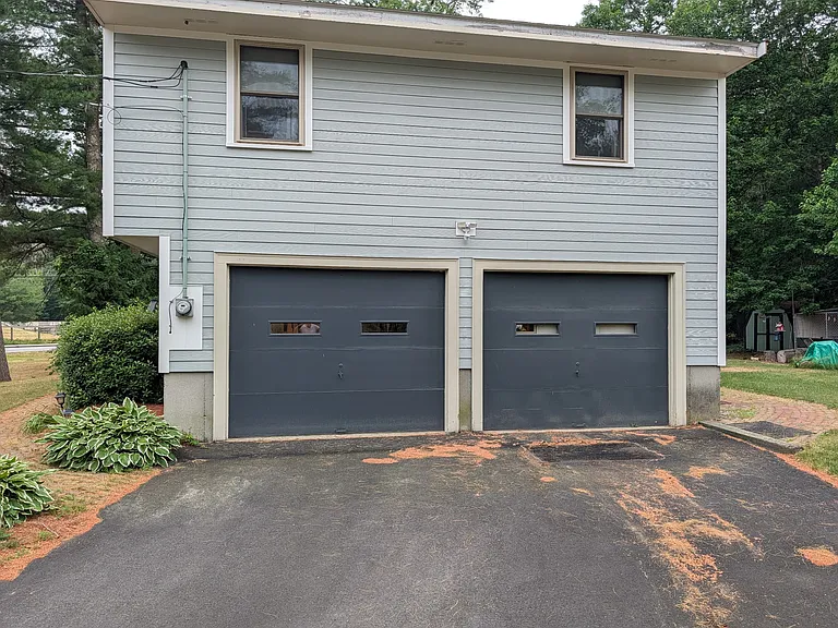 10 Sherwood Ln — Photo 5