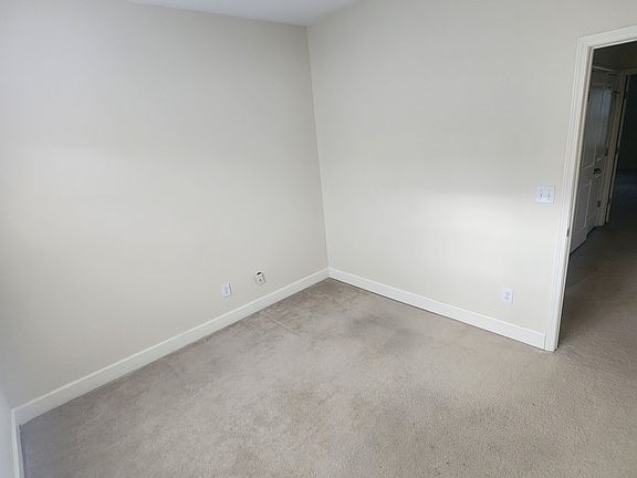 5th image of 2817 Seneca Creek Ln SE #1