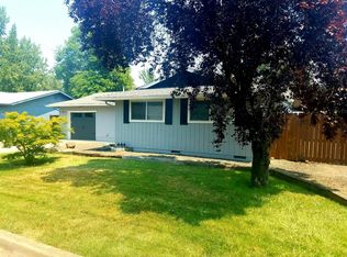 39 Bosc Way, Eagle Pt, OR 97524