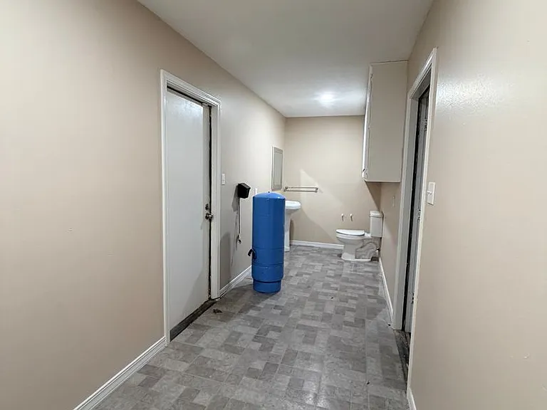 5047 Town North Dr — Photo 28