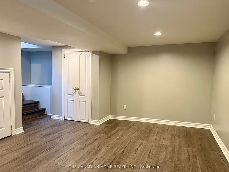 71 English St #BSMNT — Photo 8