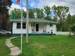 2670 Plainfield Rd, Hale, MI 48739