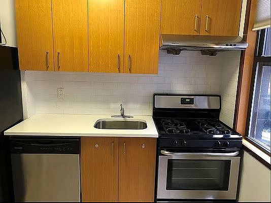 3rd image of 172 8th Ave APT 2