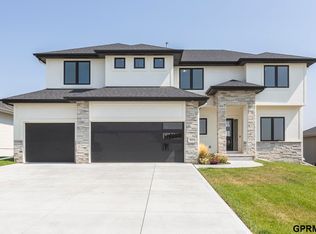 3021 Big Elk Pkwy, Elkhorn, NE 68022