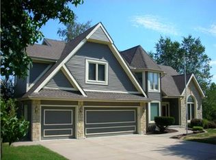 8115 NW Roberts Rd, Weatherby Lake, MO 64152