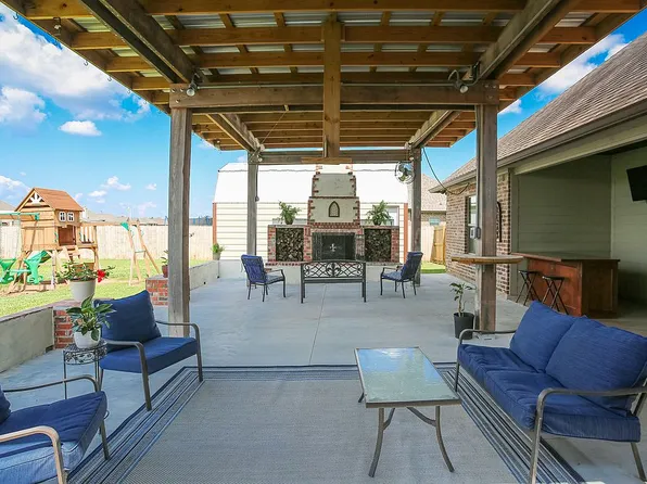 16560 Ja Elle Dr, Iowa, LA 70647