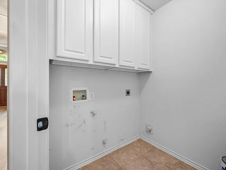 4617 Kingsway Ln — Photo 16