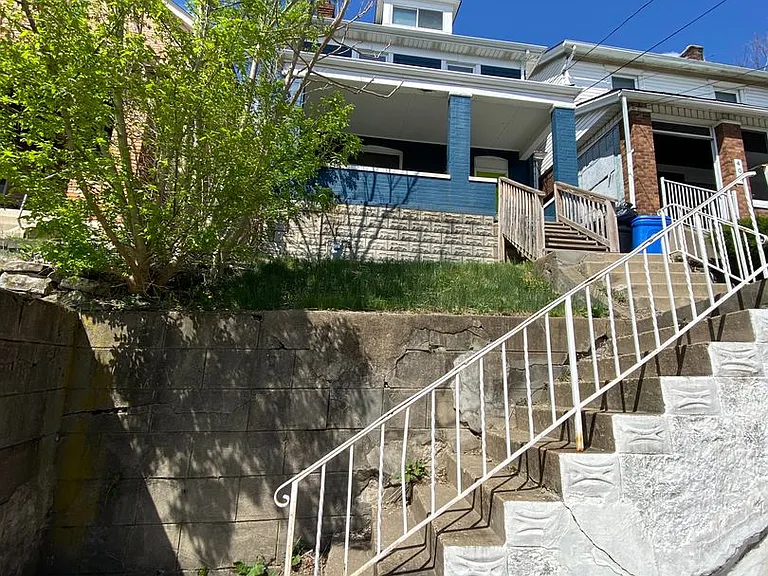 405 Edgemont St — Photo 1