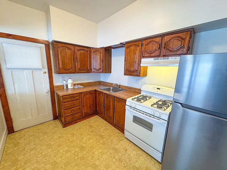 1539 Encinal Ave #4 — Photo 8