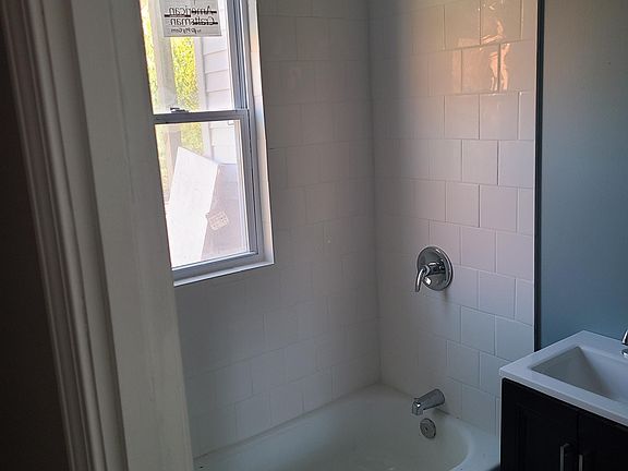 3rd image of 720 West Ave #1
