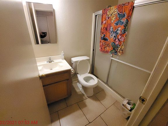 5th image of 1545 E Washington Ln