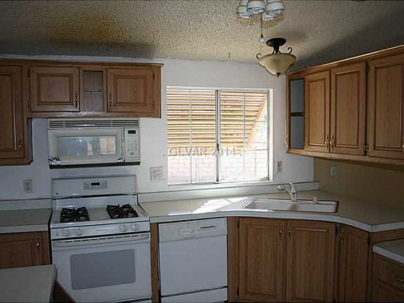 4th image of 5662 Tahoe Dr