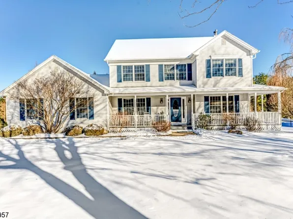 13 Briarwood Rd, Washington Twp., NJ 07853